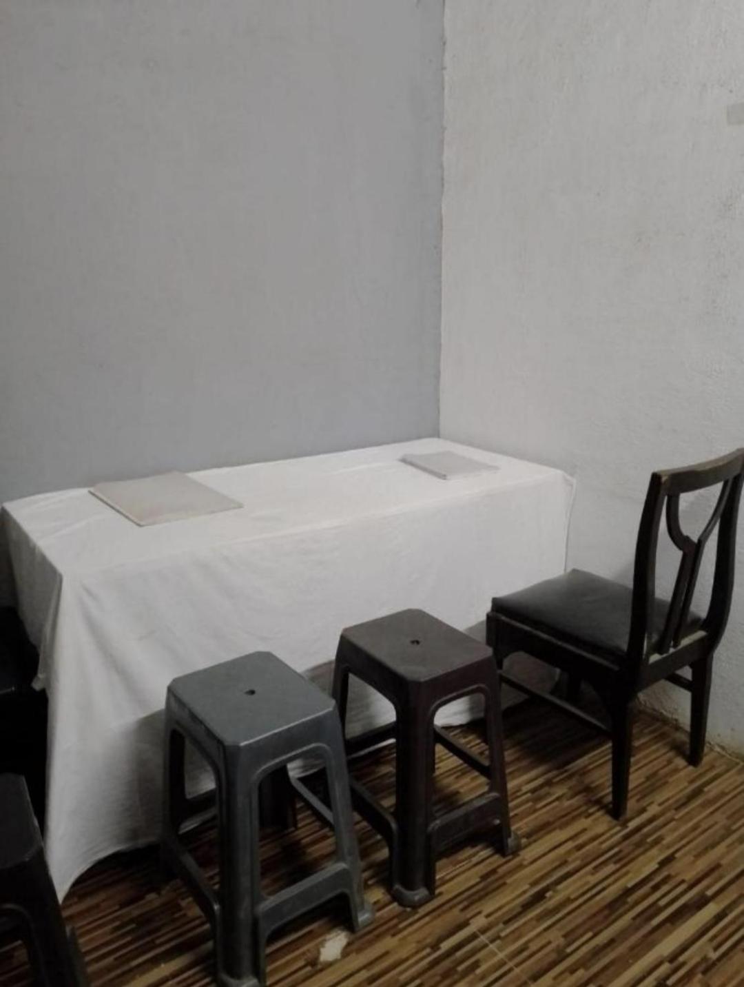 Bapuji Dormitory Hostel Мумбаи Экстерьер фото